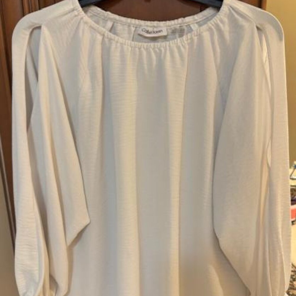 Calvin Klein Women's Long Sleeve Cold Shoulder Blouse